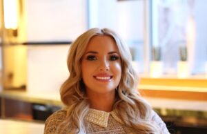 Interview with Linnsey Dolson, a serial entrepreneur, business owner, recovery coach, and popular TikTok influencer