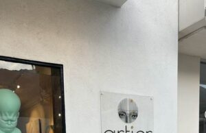 Metropolitan Fashion Week Sets the Stage at Artier Gallery: A Preview of Glamour, Art, and Hollywood Legacy