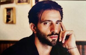 Davide De Pierro-Reluctant On Stage Presenter